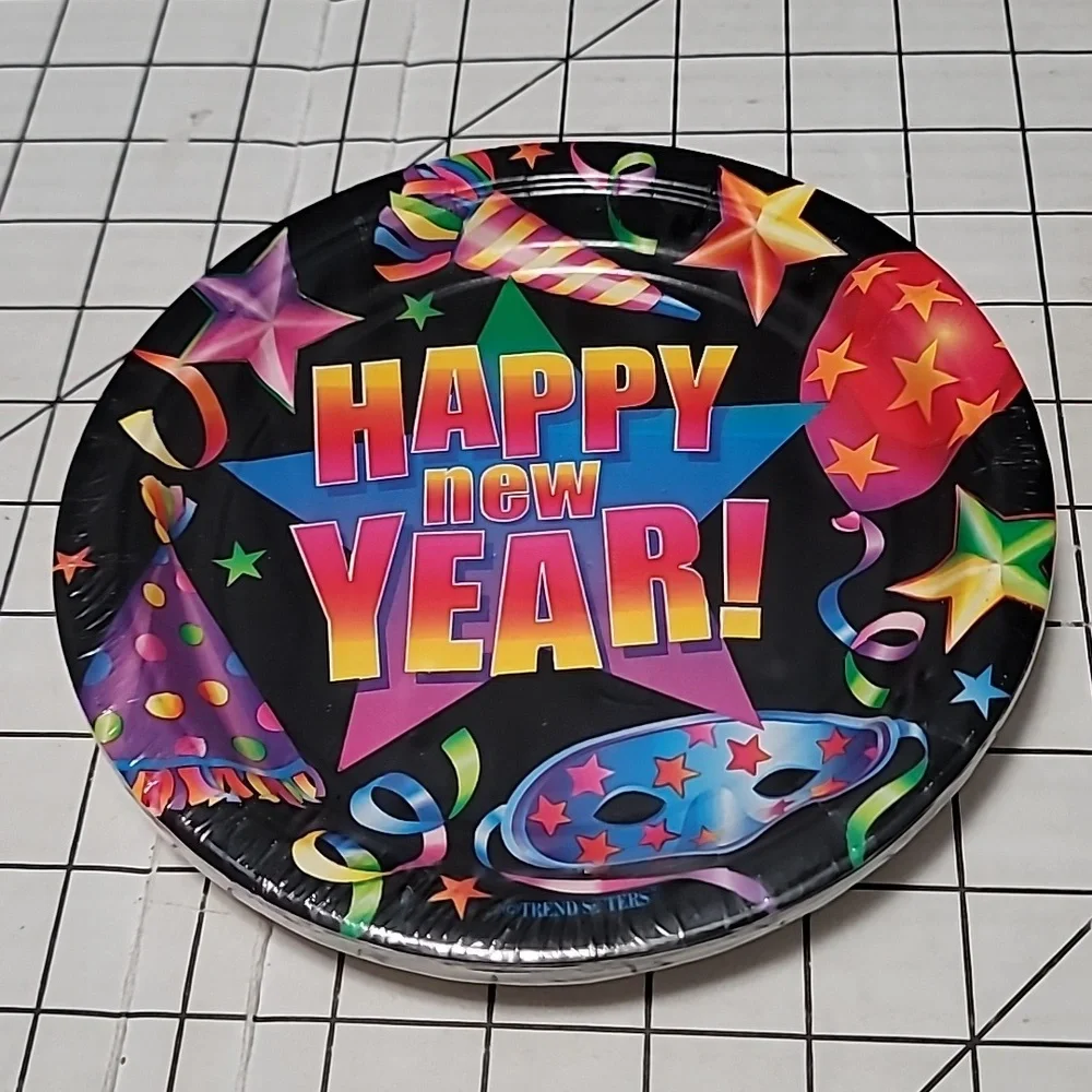 Happy New Year, Paper Plates 64390 by Trend Setters‎  NIP 12 CT- 7